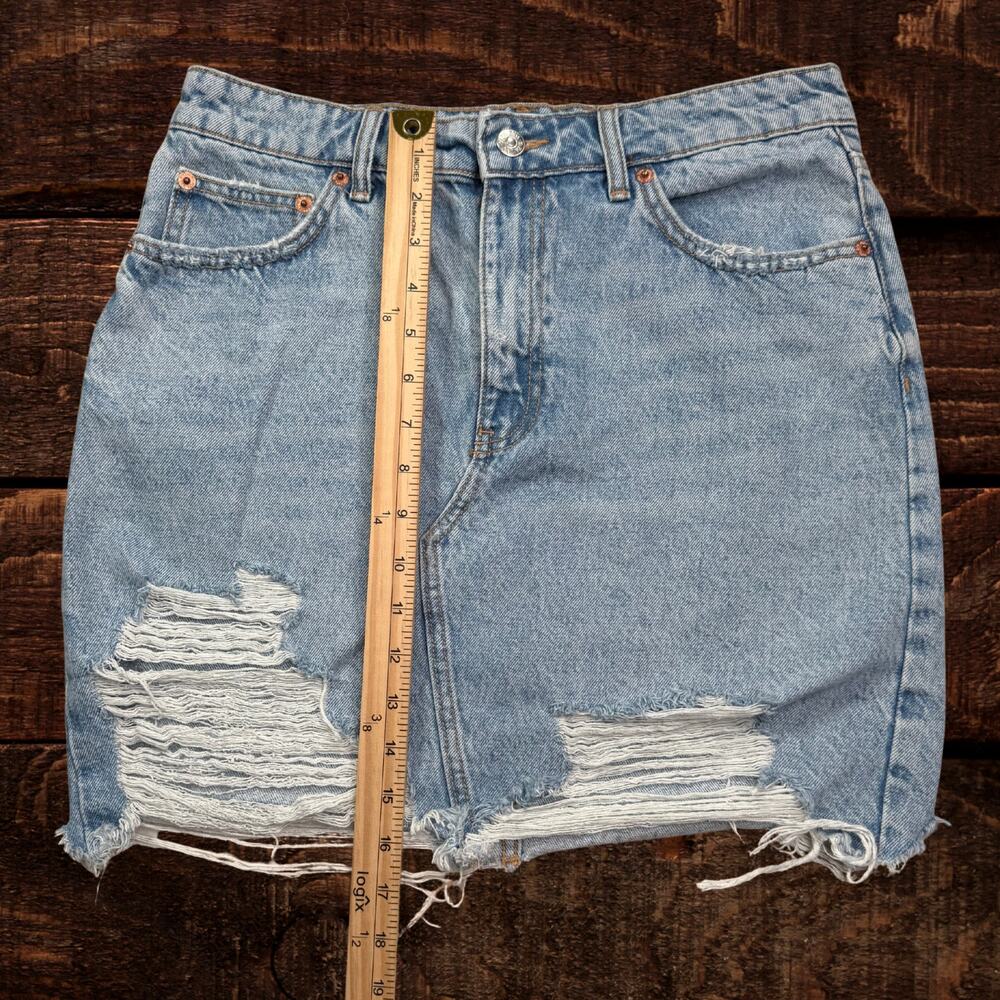 Zara High Rise Distressed Light Wash Denim Mini Skirt Size Large - Picture 7 of 8